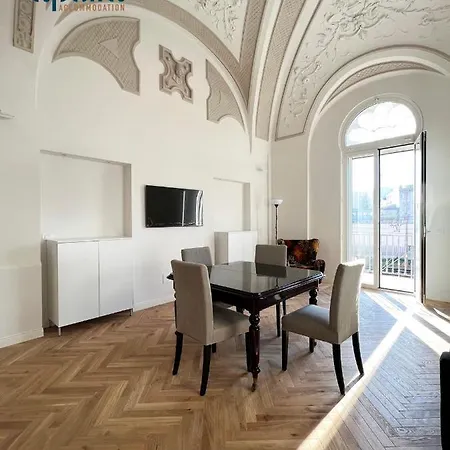 The Gorgeous By Apulia *